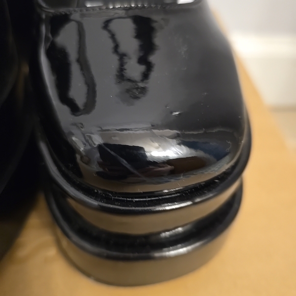 Steve Madden Womens Carly Black Patent Leather Platform Heels Size 8.5 - Picture 4 of 9